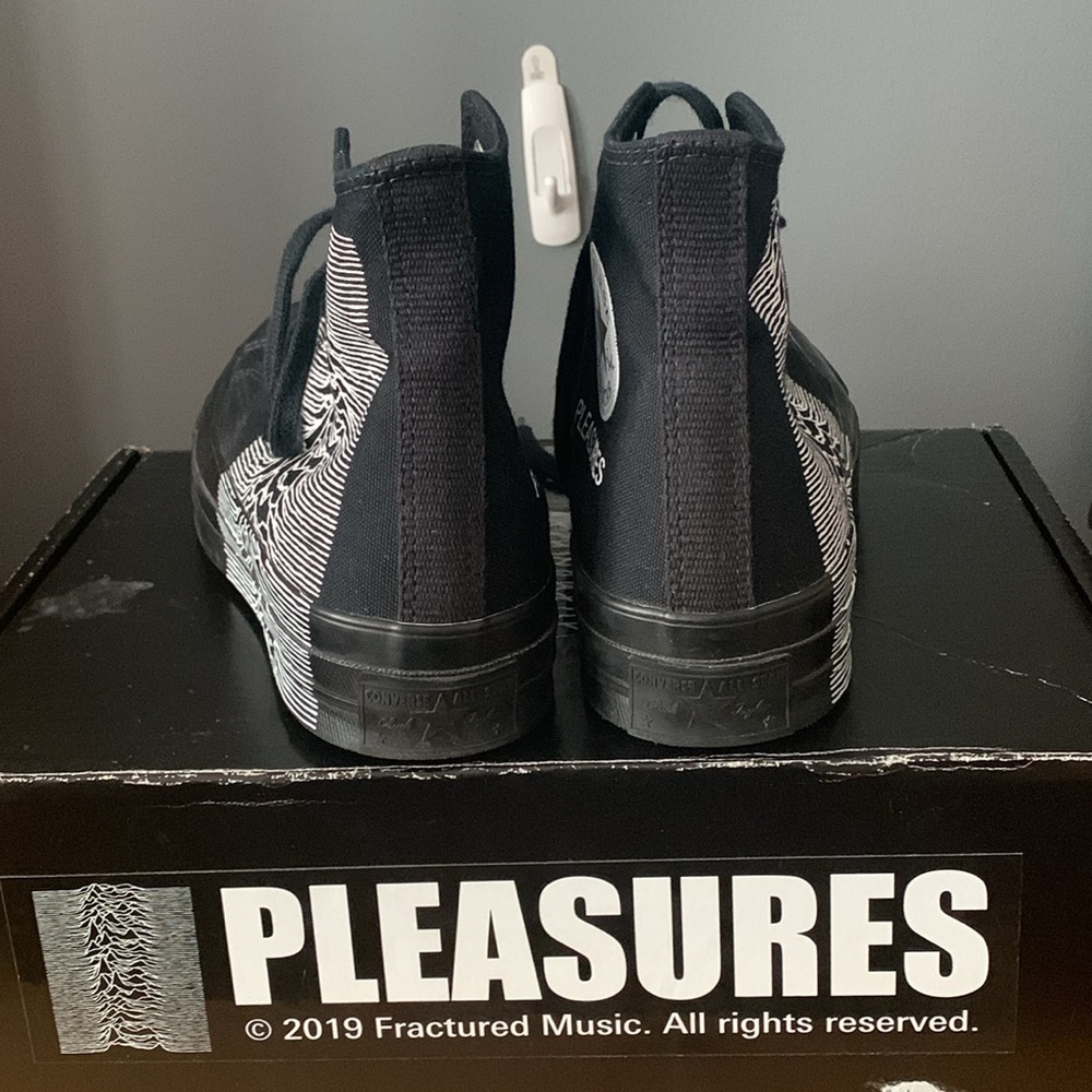 *SOLD* Pleasures x Joy Division x Converse Chuck 70s Hi.  Men’s size 7.5. - Picture 6 of 11